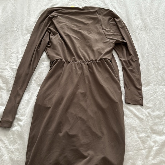 BCBG DRESS - Picture 4 of 4